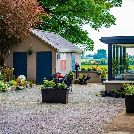 The Ring Farmhouse Bed & Breakfast