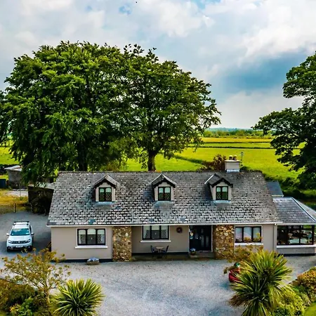 Bed & Breakfast The Ring Farmhouse Birr